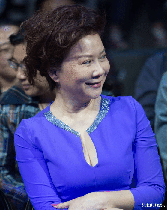 公益|蔡明之子丁丁：36岁还未婚，是蔡明的骄傲也是她的心病