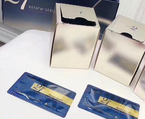 米饭|唐艺昕晒出续命精华液，因太便宜被忽视，李佳琦：效果不输兰蔻！