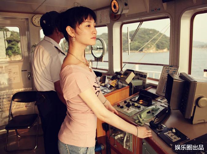 李小冉|李小冉的度假照火了，衣着朴素被指平平无奇，网友：以为是路人