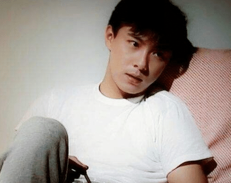 张卫健|结婚三次娶了同一个女人,相爱24年至今无子,消失多年的张卫健,究竟去哪了?