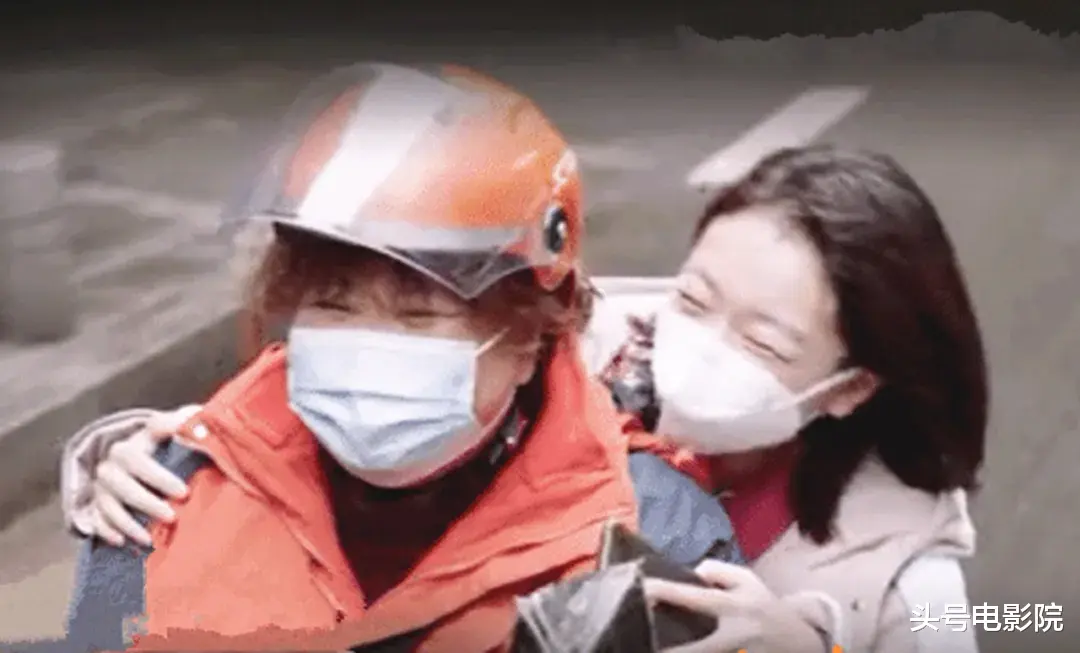 李沁|9.6分！今年最意外的电影：好人黄渤被误解，贾玲朱一龙恋爱超甜