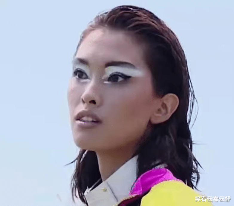 女孩|她扬言自己不是中国人，却靠国内节目走红，想回国捞金被网友抵制