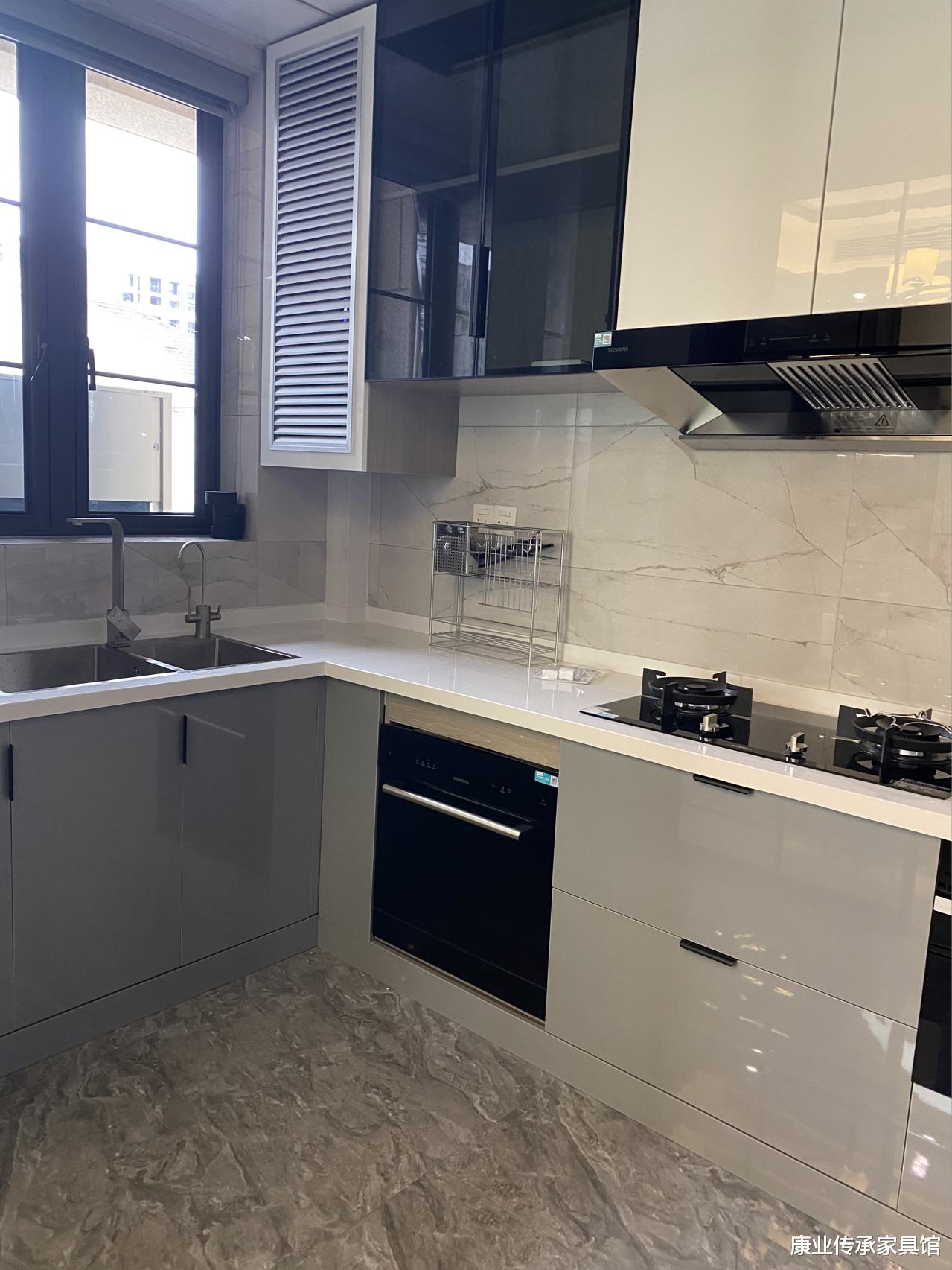 新中式风格装修效果图，极具古韵情怀的轻奢新中式