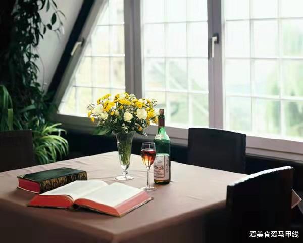 爱美食爱马甲线|同事决定了去做切除子宫肌瘤的手术，刚请假一天，结果例假来了