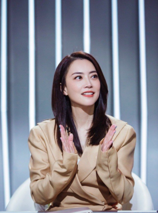 肖战|明星经纪人颜值，宋威龙的不算啥，看清肖战的：出道吗？爆红那种