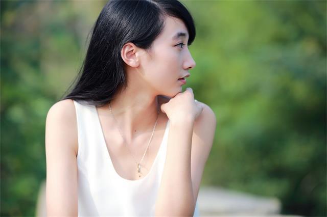 四海为天|两性关系中,和男人相处时,主动索取是聪明的女人