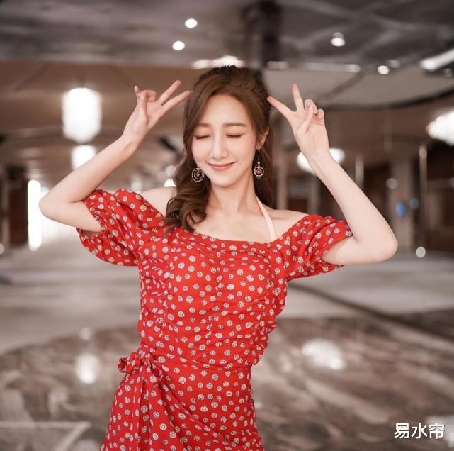 张柏芝|TVB小花何依婷被指突然富贵！港媒：开豪车、住豪宅，钱从哪来？