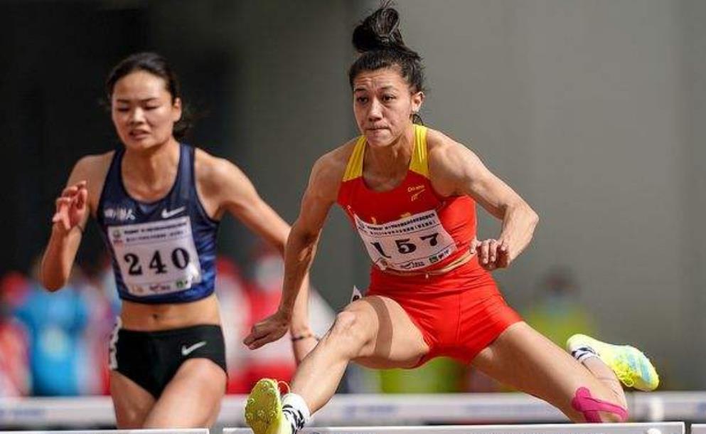 郑妮娜力|美女选手郑妮娜力：放弃加拿大国籍，顶着骂名加入中国：我不后悔