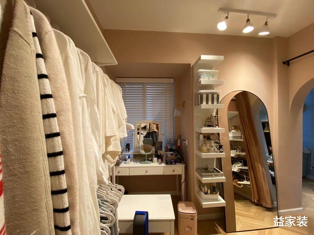 50平方米的一居室，摇身变成了仙女的家，衣帽间大餐厅样样皆全