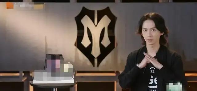 陈小春|从陈小春的卑微到李承铉的犀利，哥圈的高质量社交，全是职场兵法