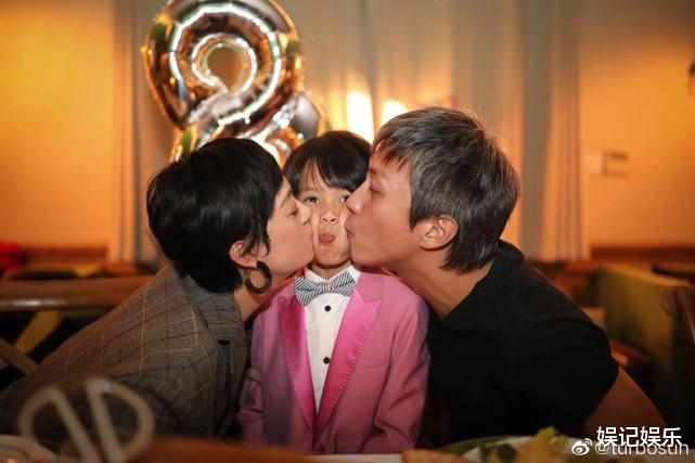 李云迪|李云迪曝光孙俪儿女正脸照，等等帅气像爸爸，小花妹妹越来越漂亮