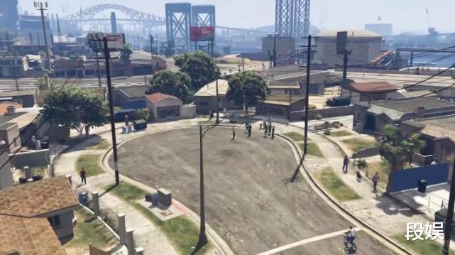 侠盗猎车手|在《GTA5》中重返葛洛夫街，寻找CJ老家的位置，瞬间泪目！