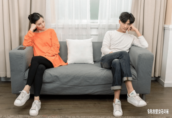 锦鲤妈咪|部分全职妈妈的现状：被丈夫“穷养”还遭嫌弃，让人既心疼又无奈