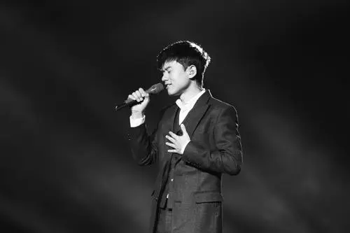 张杰|谢娜和张杰，10年的婚姻就是一场游戏，他们的故事比你想象的悲惨