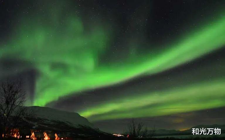 系外行星 给地球发信?160光年外的星空爆发强烈极光,或存在4颗宜居行星!