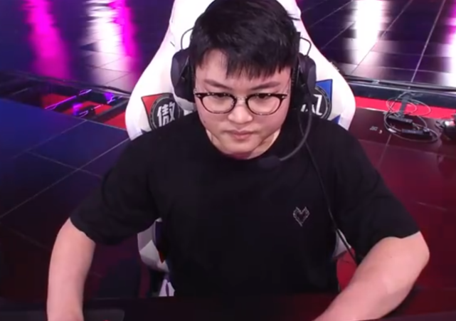 手机游戏|LOL手游女AD天花板！虎牙小Z大魔王！被Uzi认可的妹子！