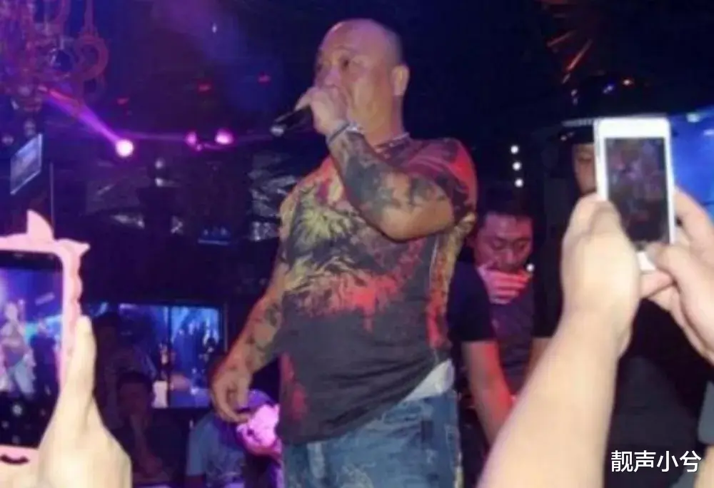 吴志雄|2015年,古惑仔“大B哥”吴志雄,在杭州的一个酒吧“走穴”捞金