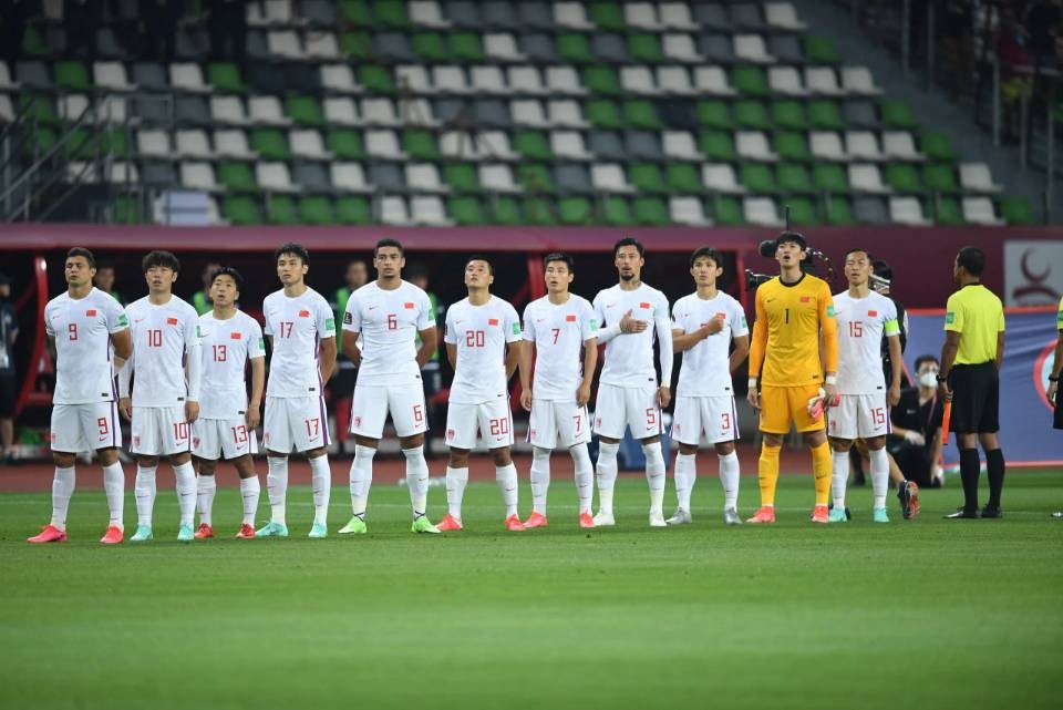 關島|國足7-0打服關島！兩大核武器威風凜凜，李鐵親信能力不行下場被棄