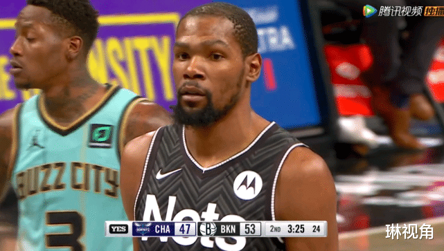 布雷克·格里芬|15分大胜！格里芬暴力劈扣+三分，场边哈登大喊庆祝，赛后格里芬走进场内