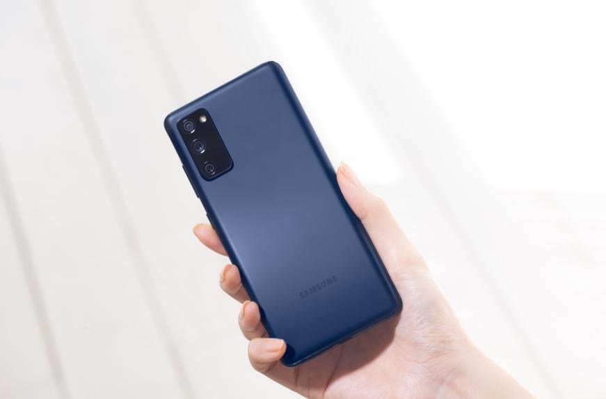 赵月看花花|三星S21 FE推迟到1月11日发布,16G+512G下放至4699,亲民了