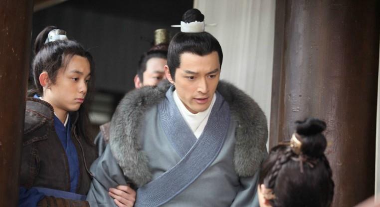 琅琊榜|《琅琊榜》拍摄中途缺演员，从隔壁剧组拉来一个，如今红成顶流