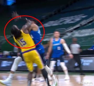 雄鹿队|输球输人！湖人113-106雄鹿，苏群曝内情，詹姆斯引热议，谁注意字母哥举动