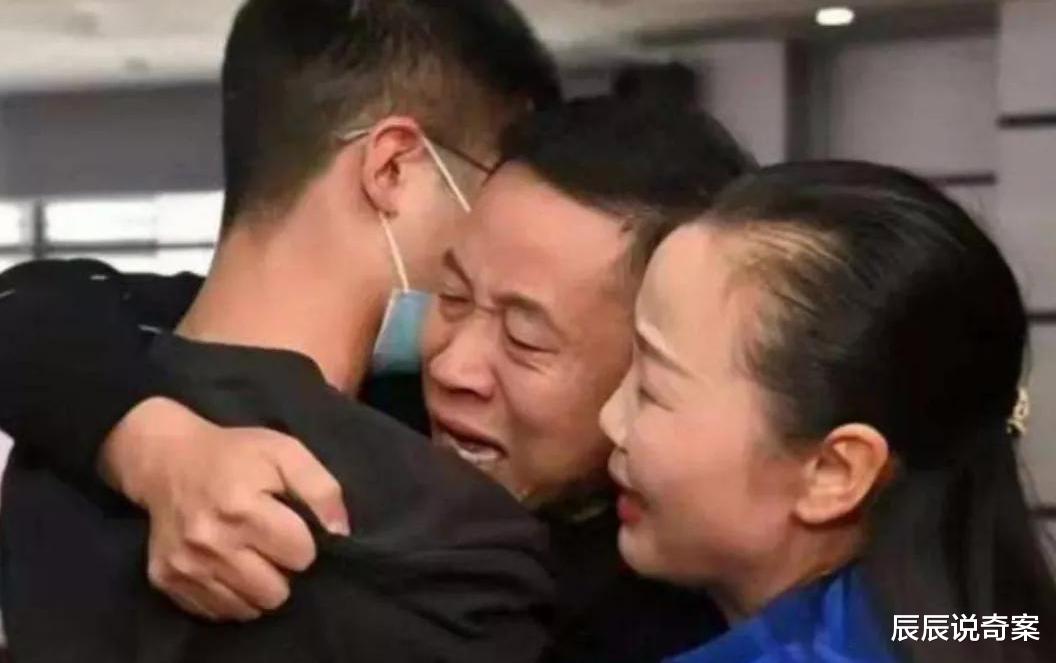 孙卓回深后首发声,坦言放不下两姐姐,希望以后能像亲戚一样走动