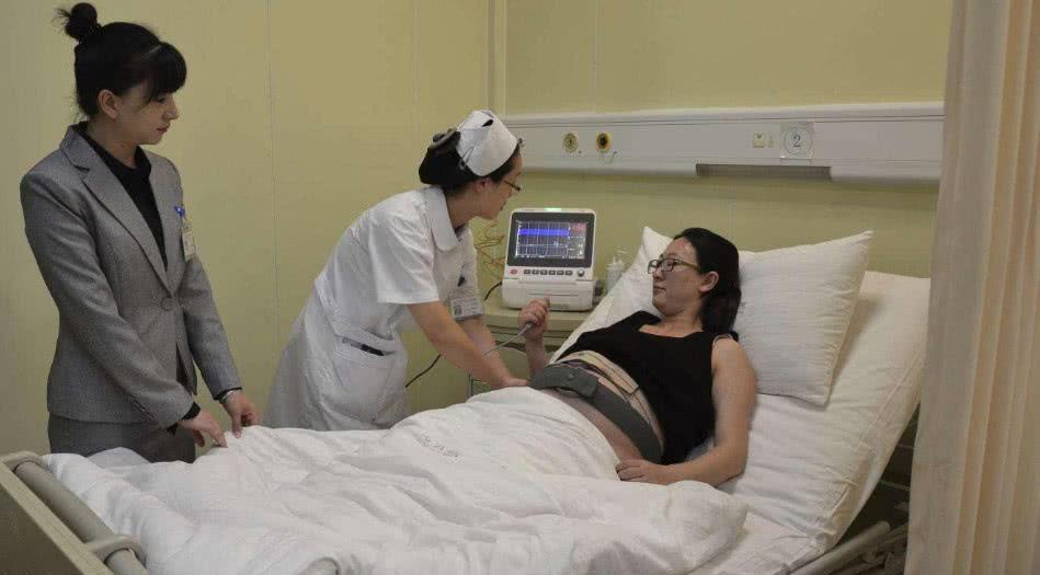 小鱼奶爸说育|胎宝发现如下的“求救信号”时，妈妈要马上变医，不然会害了娃