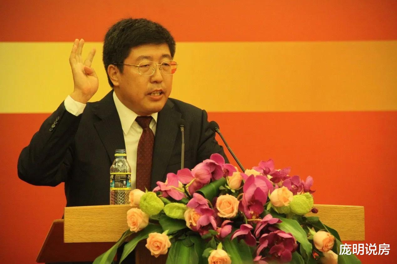 武汉|董潘教授：国内房价并不高，和经济学家观点不一致