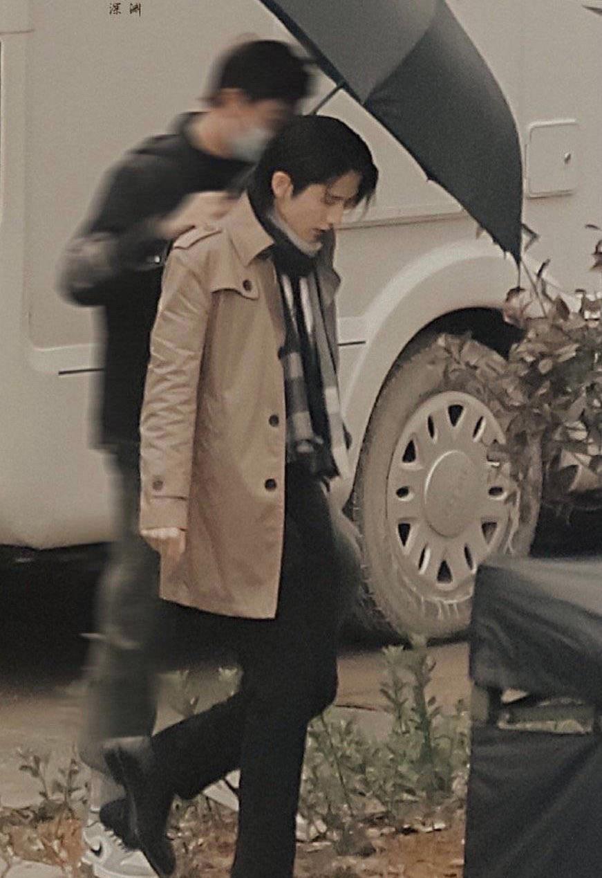 张新成|张新成为了出演费渡也太拼了，减肥瘦得黑眼圈都出来了