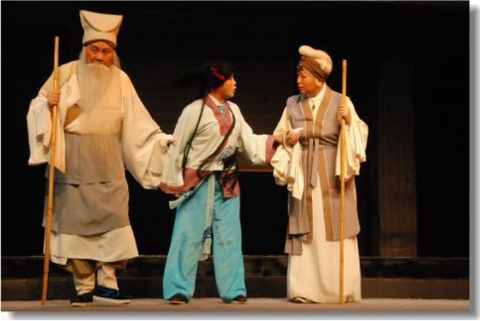 娱乐圈|国家一级演员，因病去世千人送行，23岁孙子更是成了国人骄傲