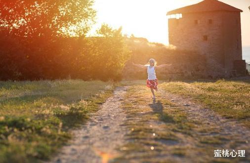 蜜桃心理 异性相处，男人最在乎的，往往是女人这3样“东西”