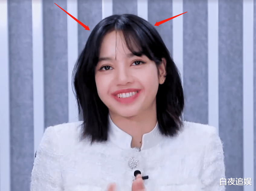 lisa|Lisa为何一直都是齐刘海？换个发型露出前额那一刻，瞬间就明白了