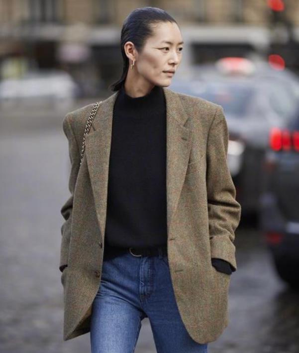 洗发水|超模的时尚我不懂,刘雯西装很高级非搭配油头,全靠气场撑住