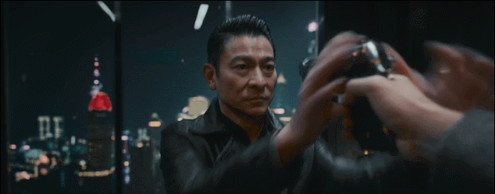 刘德华|刘德华为了《人潮汹涌》赌上四十年的演艺生涯，一把梭哈！