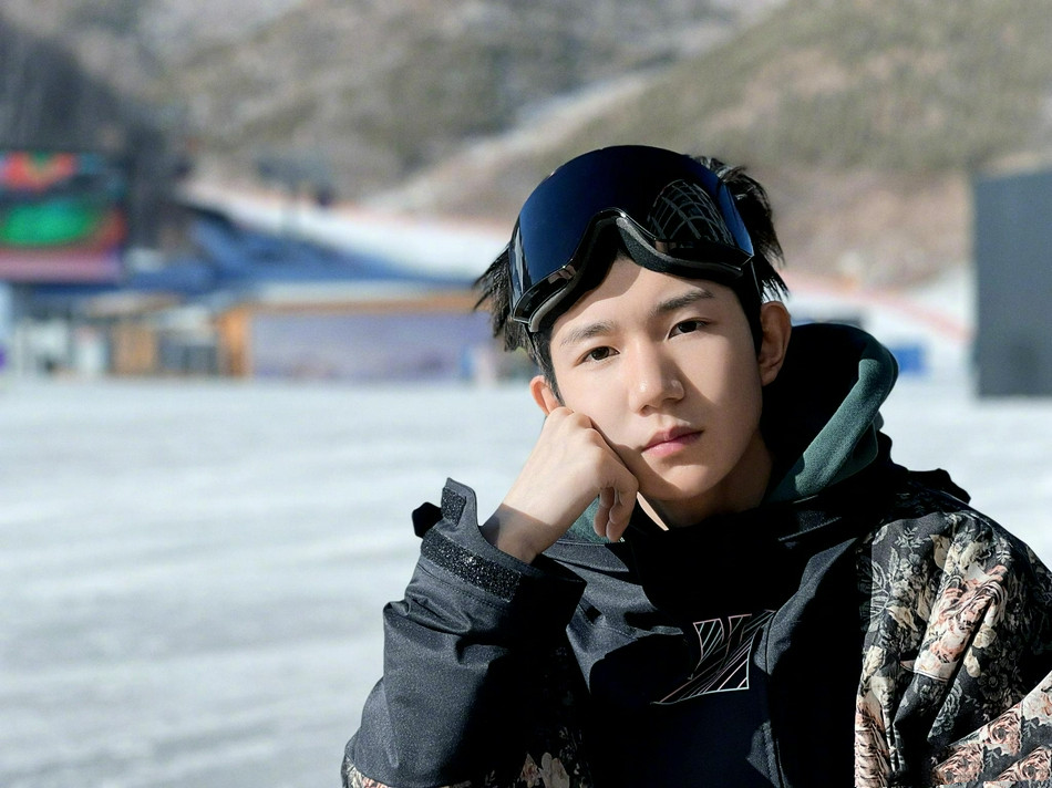 易烊千玺|倪萍评价易烊千玺：以后有他的电影我都看！王源和王俊凯也有新动态