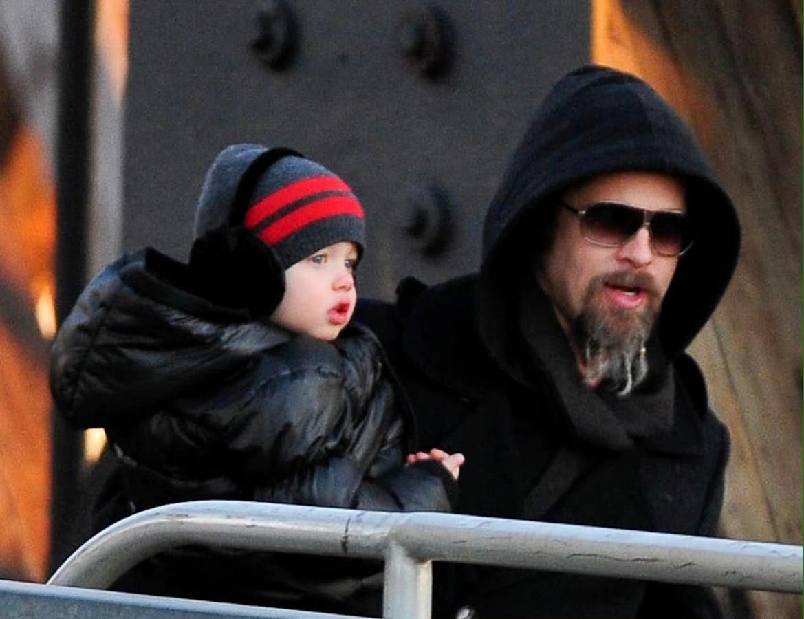 安吉丽娜·朱莉|朱莉女儿美貌惊艳全网，媒体近照仙美逼人，假小子终于成功蜕变！