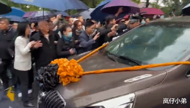 娱乐圈|袁隆平去世半个娱乐圈明星发文哀悼，选秀艺人却翻车，太过敷衍！