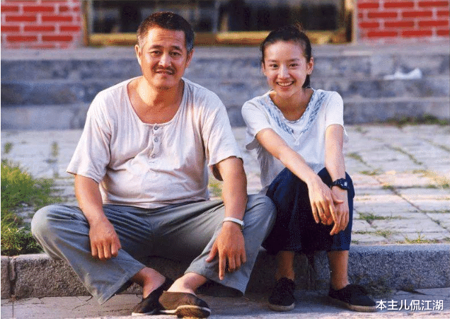 王大治|王大治：追求袁泉，喜欢苗圃20年，董洁为他跌落神坛