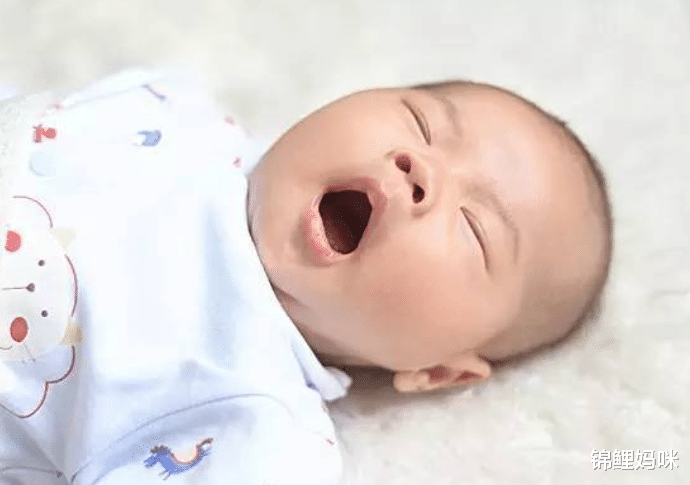 锦鲤妈咪|婴儿睡觉时总被“吓到”,未必是因为胆子小,家长可帮娃睡得更香
