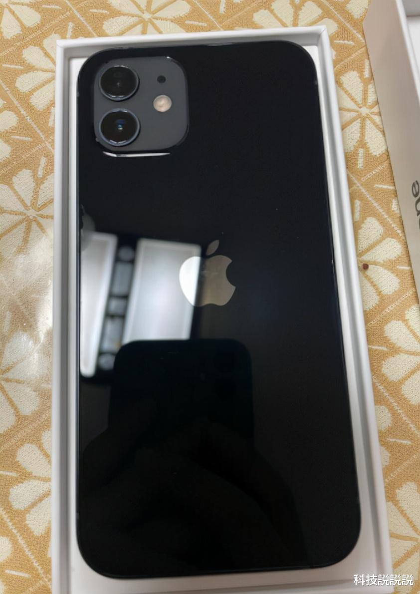 iphone12|iPhone12最新售价再确定，128G版价格良心，网友：幸福来得太突然