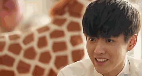 吴亦凡|吴亦凡妈妈颜值超高，独自一人抚养儿子长大，永远支持孩子的梦想