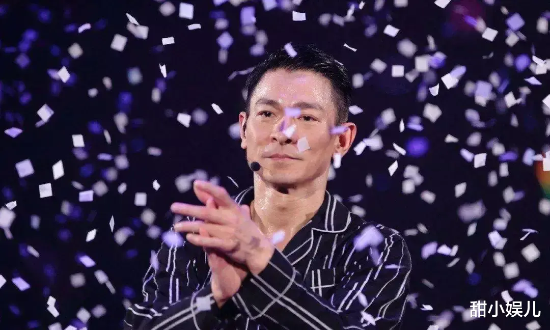 冯绍峰|《人潮汹涌》来了，刘德华首次直播，扯下流量明星的“遮羞布”