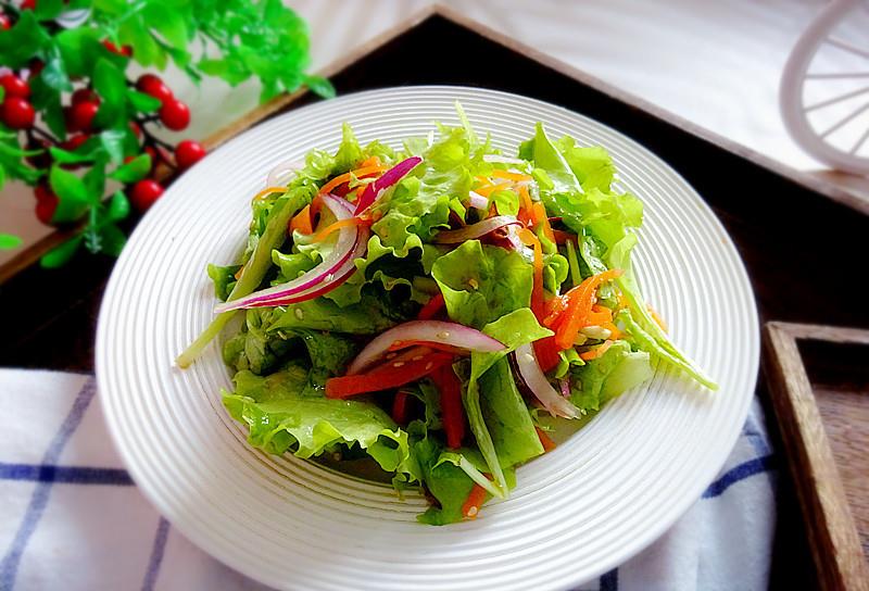 蔬菜 秋凉了，但这个碱性蔬菜不要断，轻食餐的主打菜，我每天都来一盘