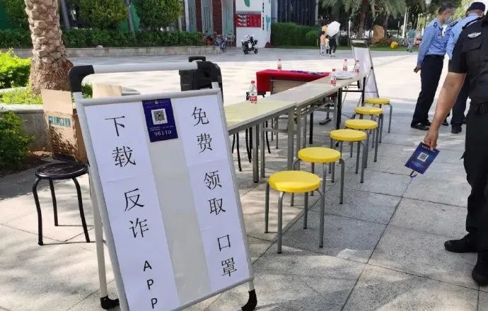 民警 官宣停播！他被迫“闭嘴”，是我们的损失