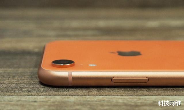 联想|苹果A12+双卡双待，现已跌至1679元，经典iPhone二手机跌至新低价