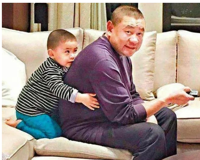 范上官|刘銮雄前妻,被前任追讨11亿上床费,一次1亿,外加39条内裤