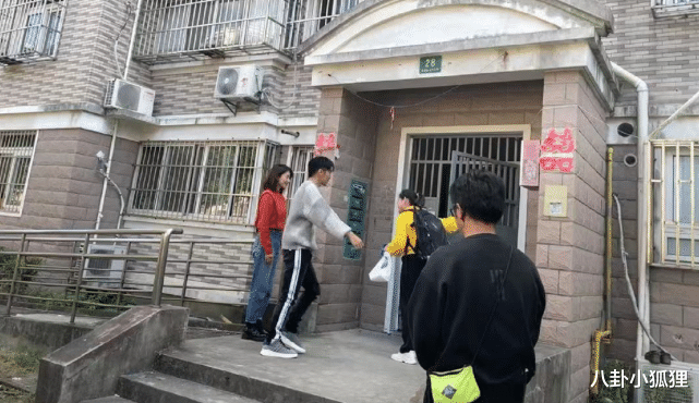 赵丽颖|谢霆锋高圆圆合体录节目，41岁高圆圆甜笑不止，生图超美