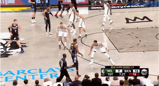 字母哥|49分！字母哥被吓坏了！差距，这就是差距啊