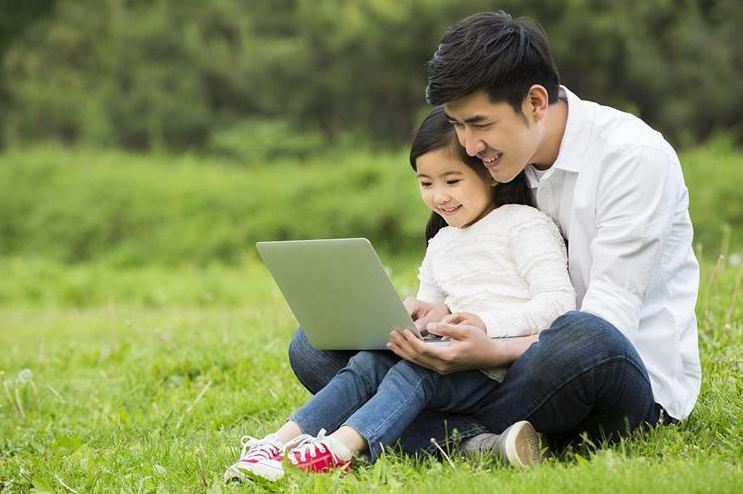 蔷薇妈妈育儿记|家有女儿的，父母别开这三句“玩笑话”，否则到了晚年会后悔